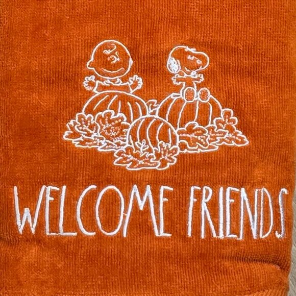 NWT Rae Dunn Peanuts Welcome Friends Fall Hand Towels - 2 Pack - Picture 2 of 2
